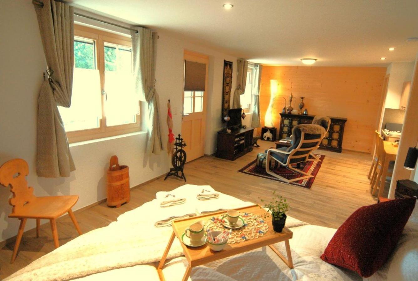 Large Deluxe Studio For 2 - Chalet Lovo Lenk Esterno foto