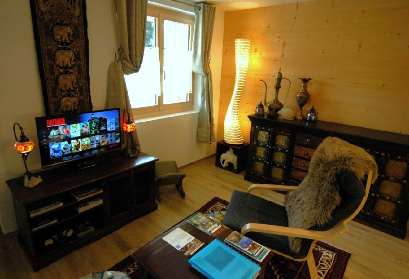 Large Deluxe Studio For 2 - Chalet Lovo Lenk Esterno foto