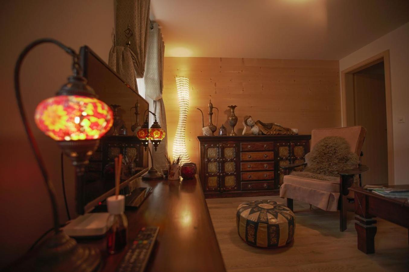 Large Deluxe Studio For 2 - Chalet Lovo Lenk Esterno foto